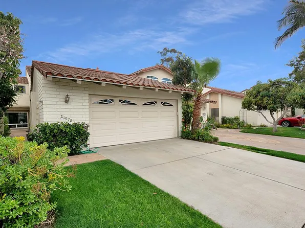 21978 Cayuga Ln, Lake Forest, CA 92630