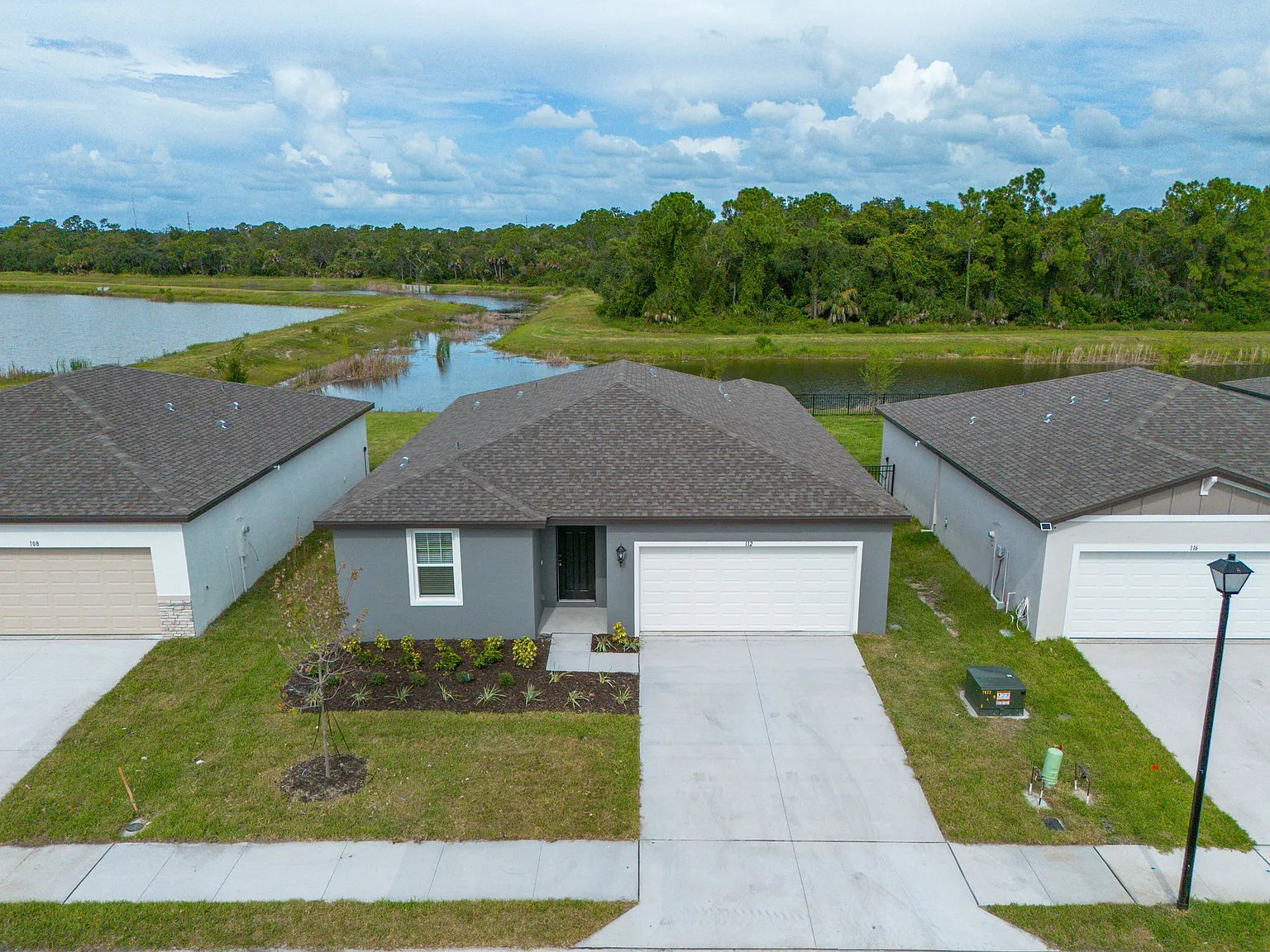 4 bed, 1840 sqft, $2,700 — Photo 1