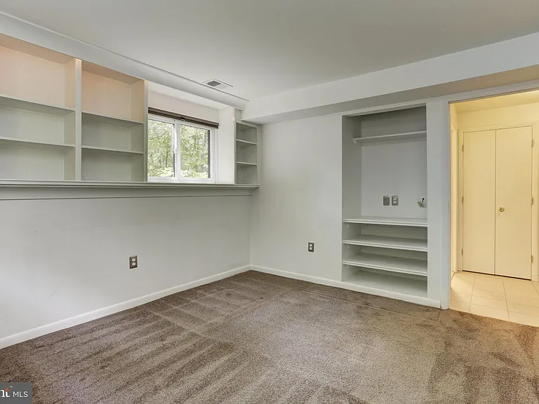10373 Currycomb Ct — Photo 27