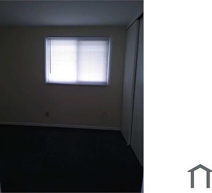 4th image of 3912 15th Ave #1