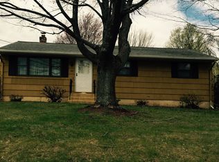 84 Hickory Cir, Middletown, CT 06457