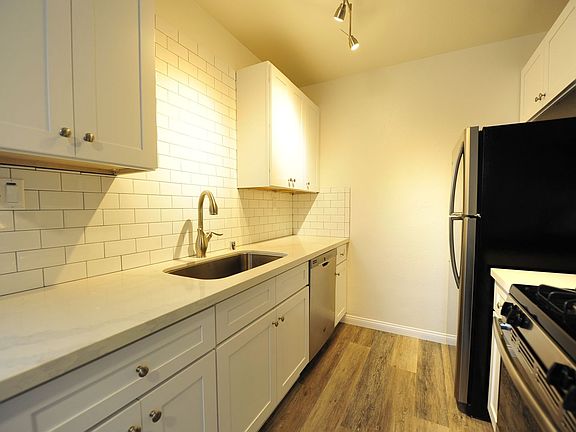 3rd image of 12240 Pacific Ave APT 7