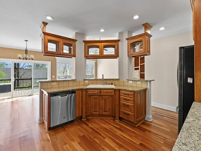 3902 NE Cadbury Ave — Photo 33