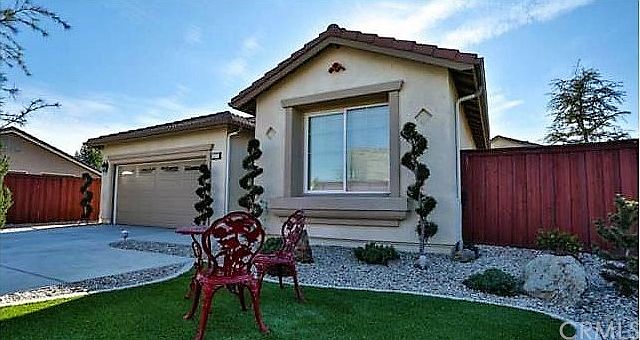 1st image of 577 Zaharias Cir