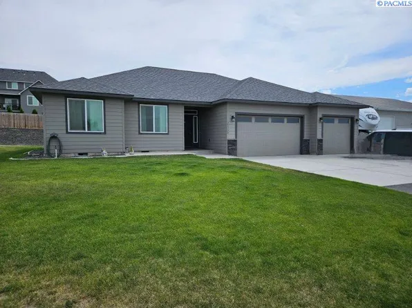 21709 E Berry Dr, Benton City, WA 99320