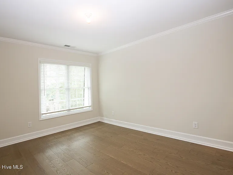 131 Racquet Ln — Photo 38