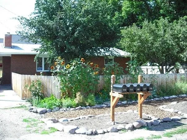705 Kemp St — Photo 2
