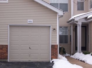 605 Pine Ridge Trails Ct APT A, Ballwin, MO 63021