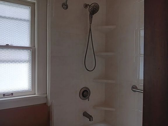 5th image of 4365 W 28th St #Up