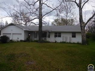 3520 NE Kimbal Rd, Topeka, KS 66617