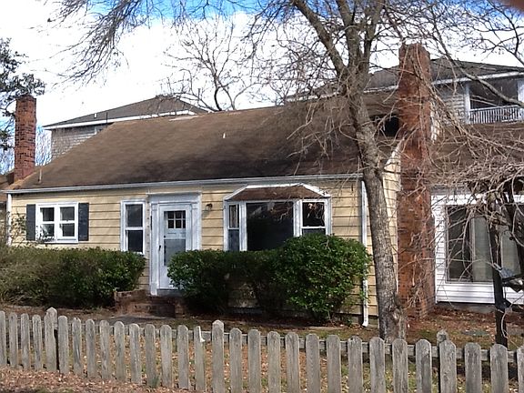 5th image of 5705 Meer St