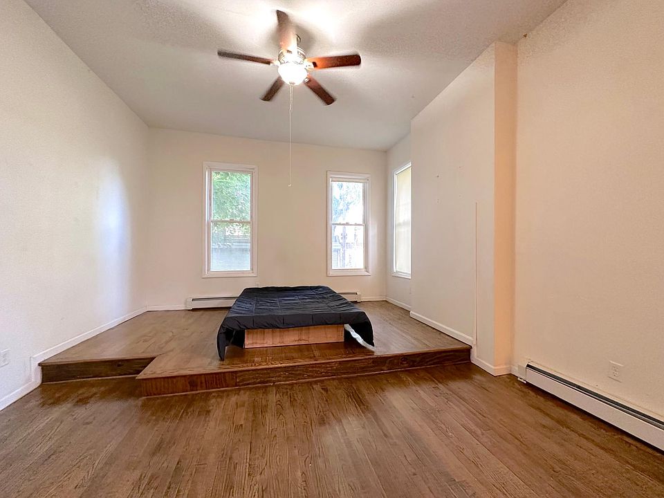 153 Lander St 1R, Newburgh, NY 12550 Zillow