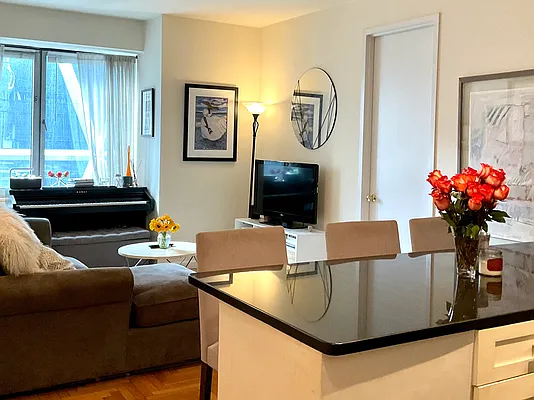 Rented by Level Group | media 24
