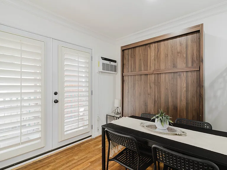 9031 Phyllis Ave #2 — Photo 8