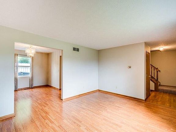 4th image of 4886 Logsdons Meadow Dr