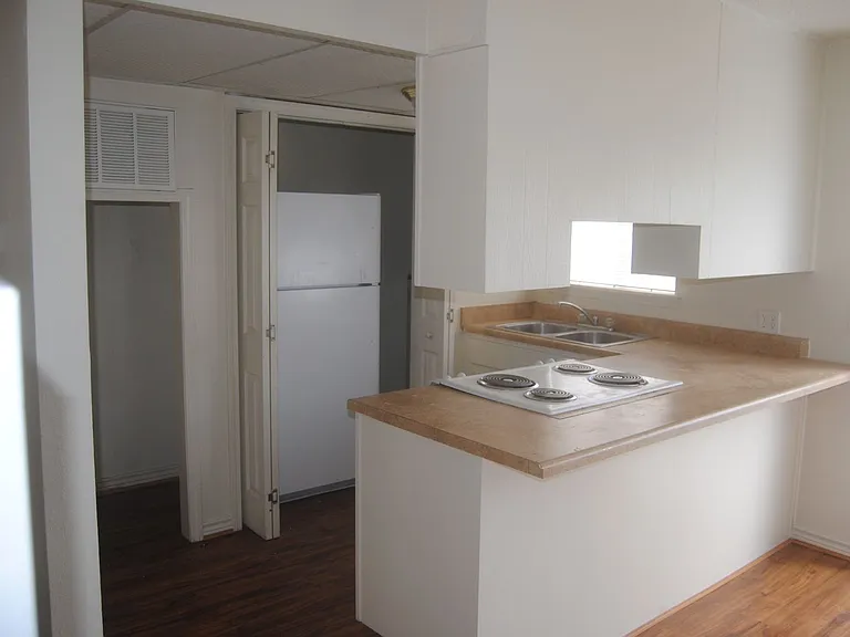 Bridge City Apartments — Photo 19