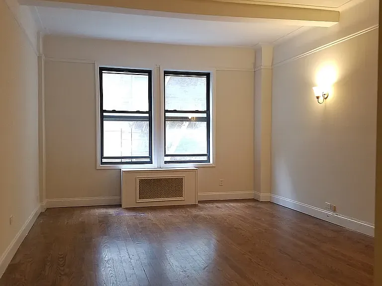 207 W 106th St #5A — Photo 2