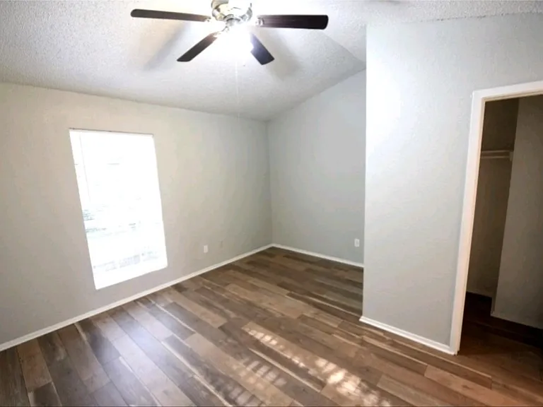 2193 Aspen Dr — Photo 2
