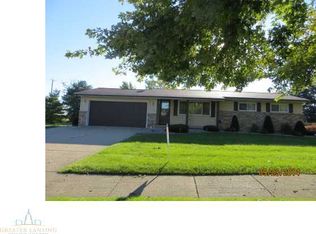 1013 Sandy Ln, Saint Johns, MI 48879