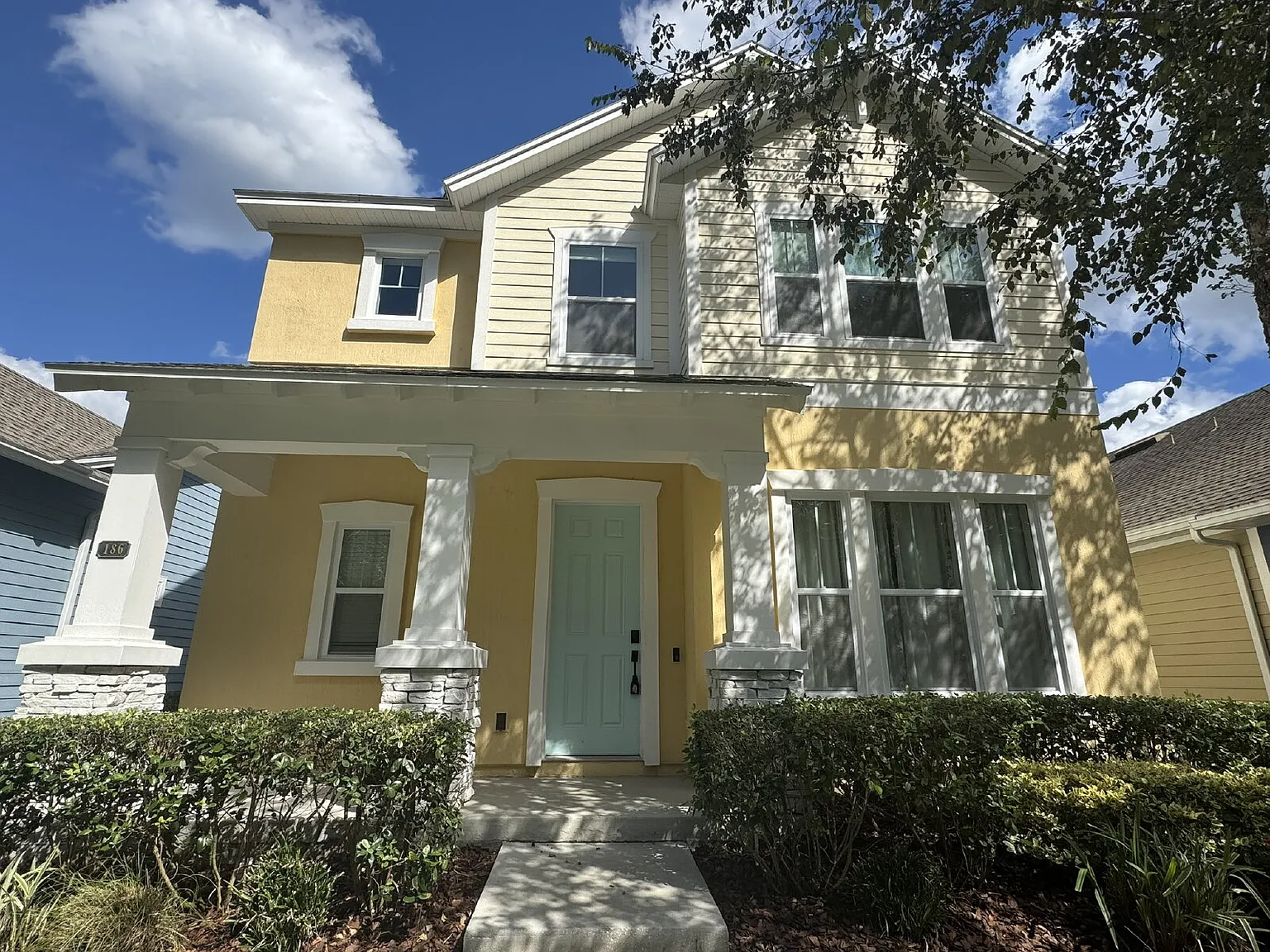 3 bed, 2.5 bath, 2375 sqft, $3,800 — Photo 3