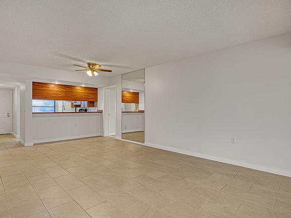5th image of 3716 Whitehall Dr
