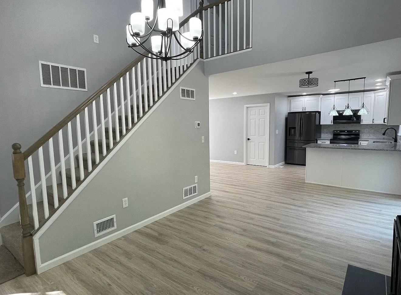 3 bed, 1450 sqft, $2,700 — Photo 3