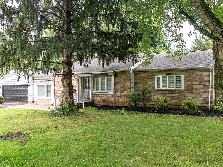 1801 Turnbull Rd — Photo 3
