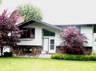 755 W Peach Tree Dr, Hayden Lake, ID 83835