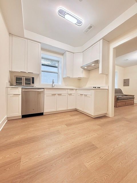 1st image of 5618 Southwick St #B