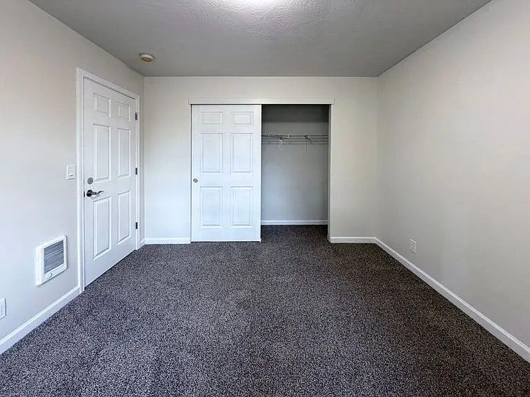 2447 Roosevelt Blvd #3 — Photo 14