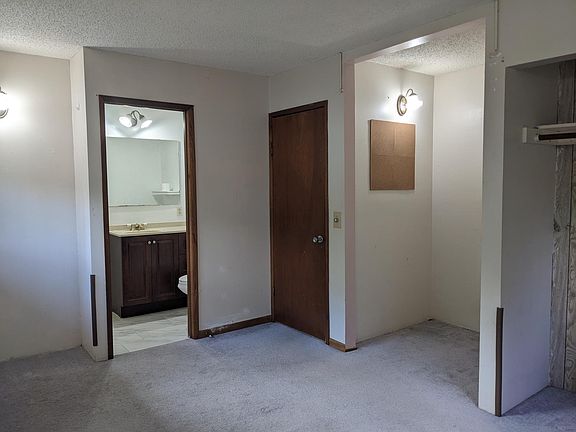 5th image of 16-2067 Vista Dr
