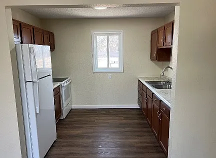 260 15th Ln NE #5 — Photo 8