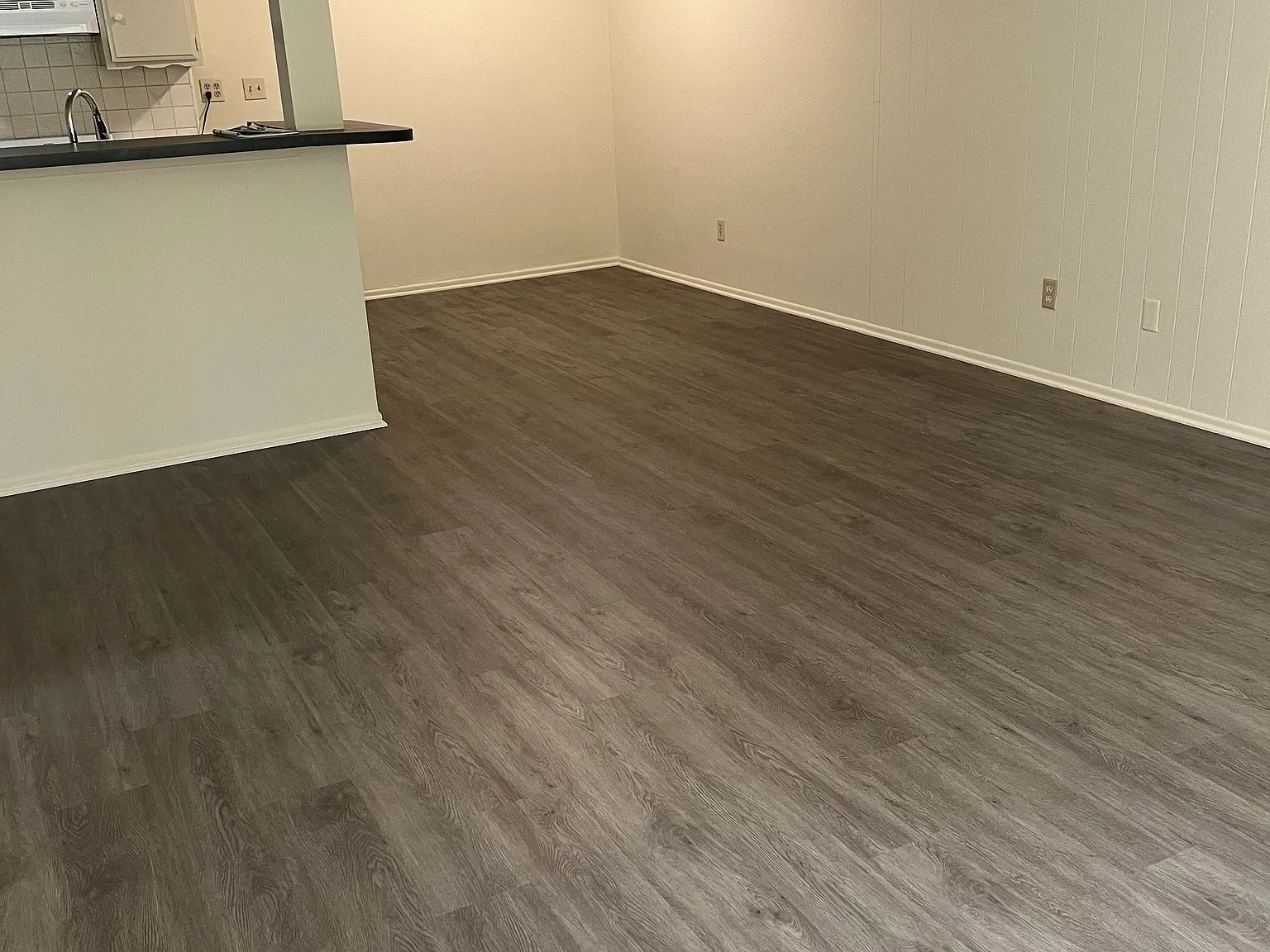 1 bed, 1000 sqft, $1,900 — Photo 4