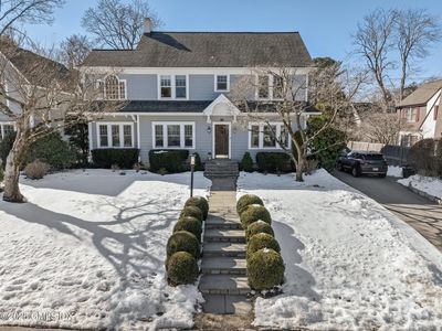 22 Oval Ave, Riverside, CT, 06878