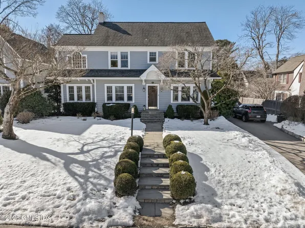 22 Oval Ave, Riverside, CT 06878