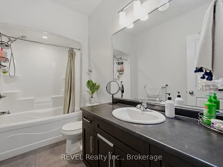 39 Pierpoint Dr — Photo 17