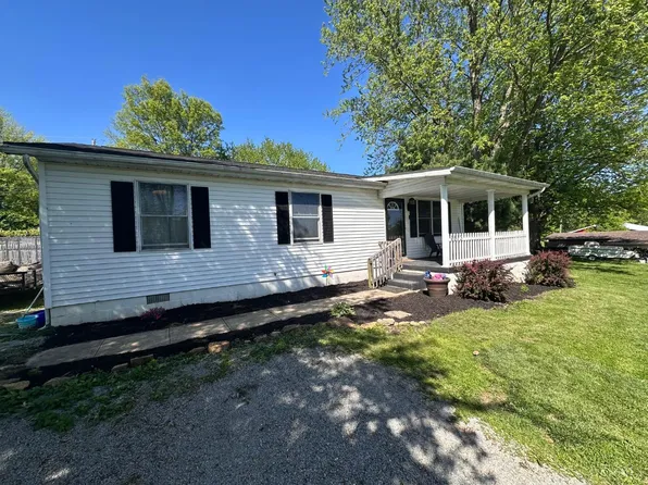 6513 Spring Hill Dr, Hillsboro, OH 45133
