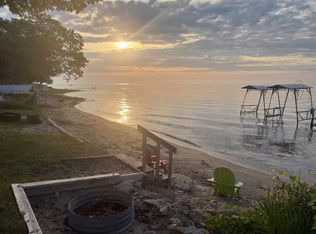 164 N Huron Rd, Au Gres, MI 48703