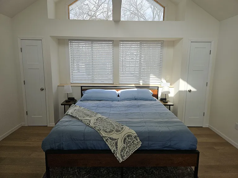 Bedroom #5 - King bed (2nd level)