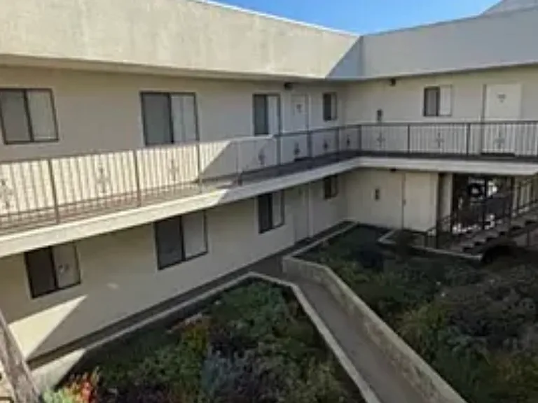 719 Orange Grove Ave #206 — Photo 3