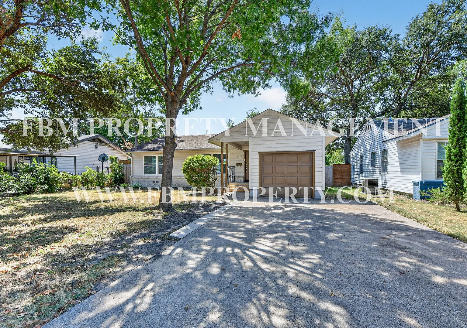 2358 Norwood Drive - Beautiful 3 Bedroom, 1 Bathroom Home in Dallas, TX! — Photo 3