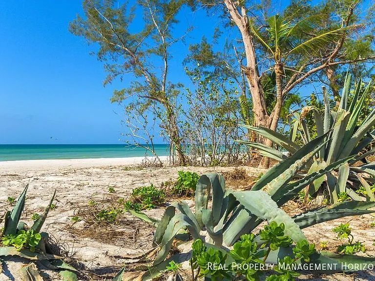 5135 Gulf Of Mexico Dr #103 — Photo 22