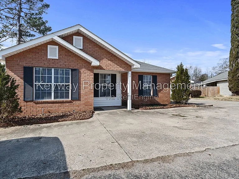 18 Fowkewood Ct — Photo 2