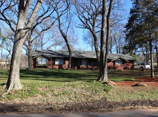 2601 Rambling Rd, Edmond, OK 73025