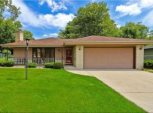 71 Illinois St, Racine, WI 53405