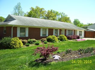 142 Hendrix Dr, Boiling Springs, SC 29316