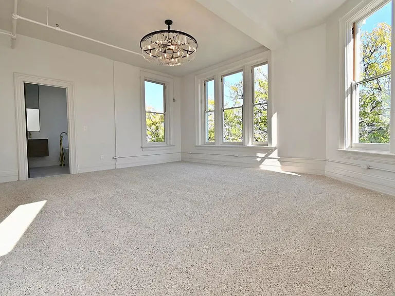 738 York St #1 — Photo 14