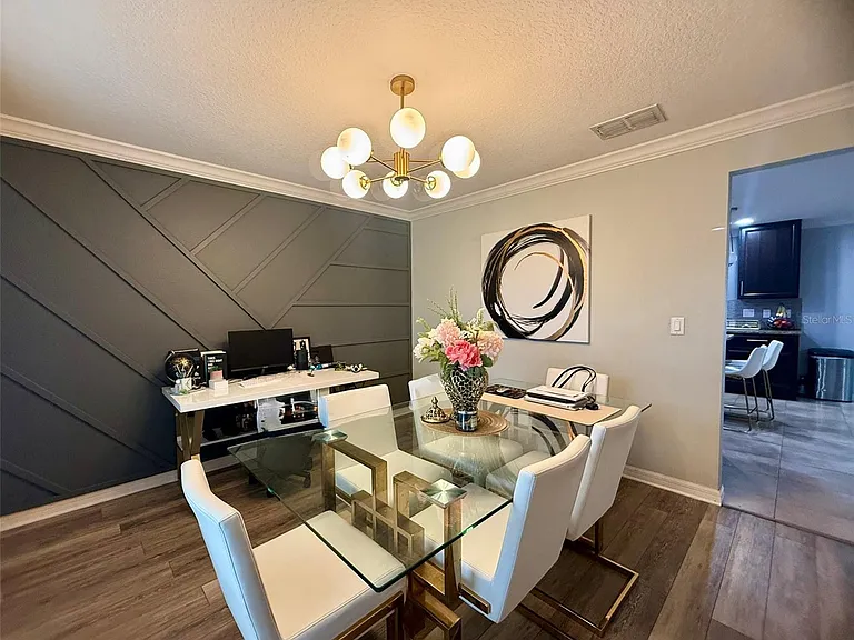 1103 Alta Vista Dr — Photo 9