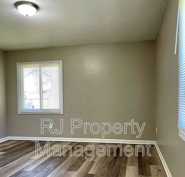 5368 Scottsdale Ave — Photo 30