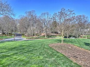 3723 Foxcroft Rd, Charlotte, NC 28211